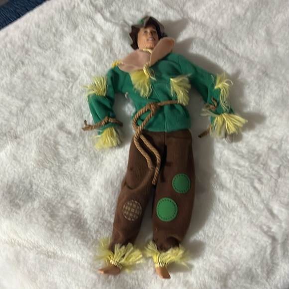 WIZARD OF OZ Barbie - Picture 4 of 4